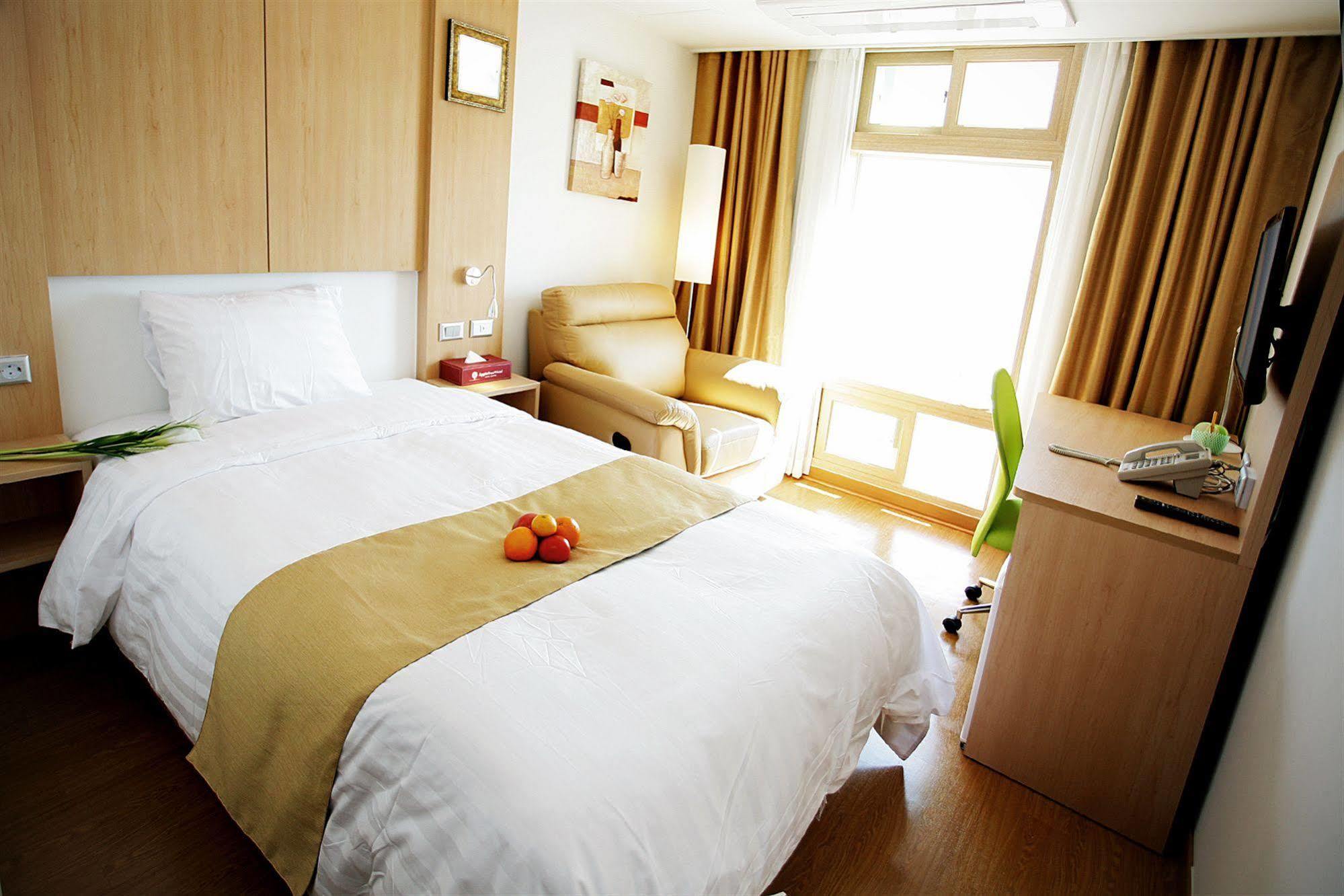 Gunsan Apple Tree Hotel Exterior foto