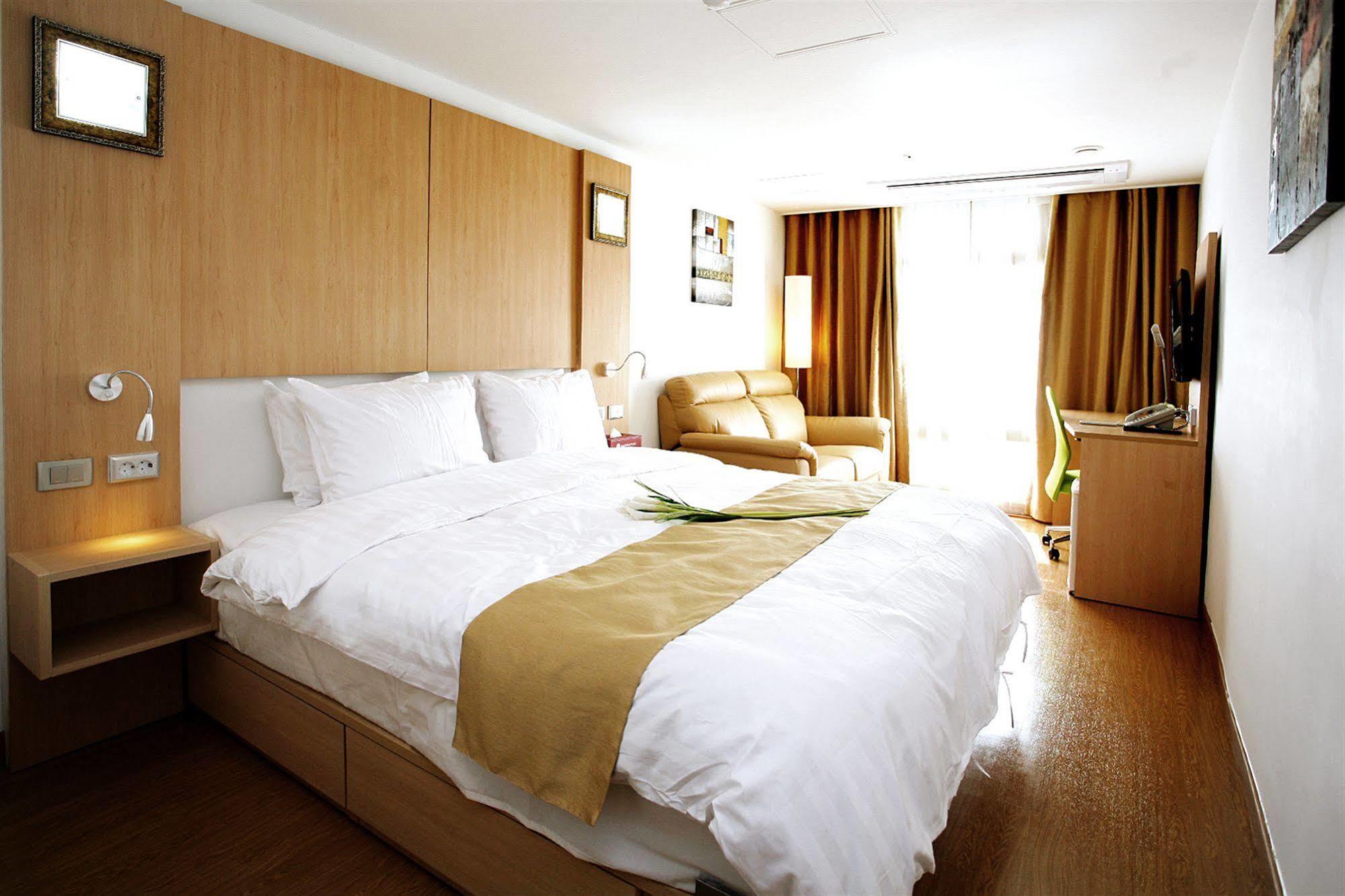 Gunsan Apple Tree Hotel Exterior foto