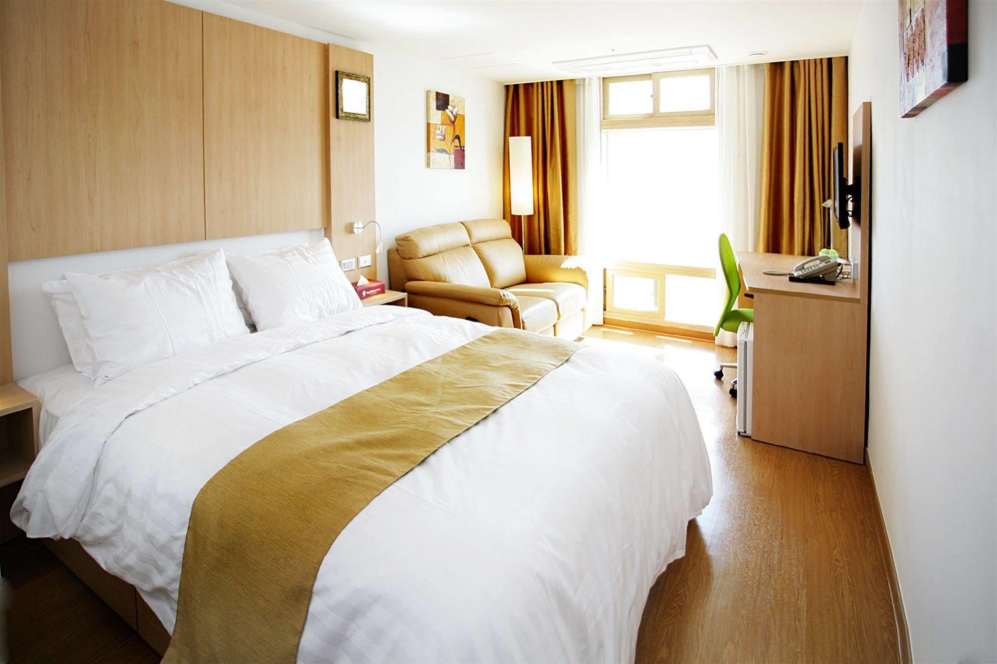 Gunsan Apple Tree Hotel Exterior foto