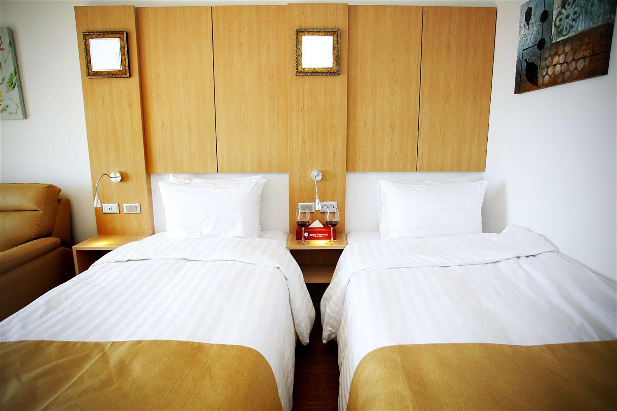 Gunsan Apple Tree Hotel Exterior foto